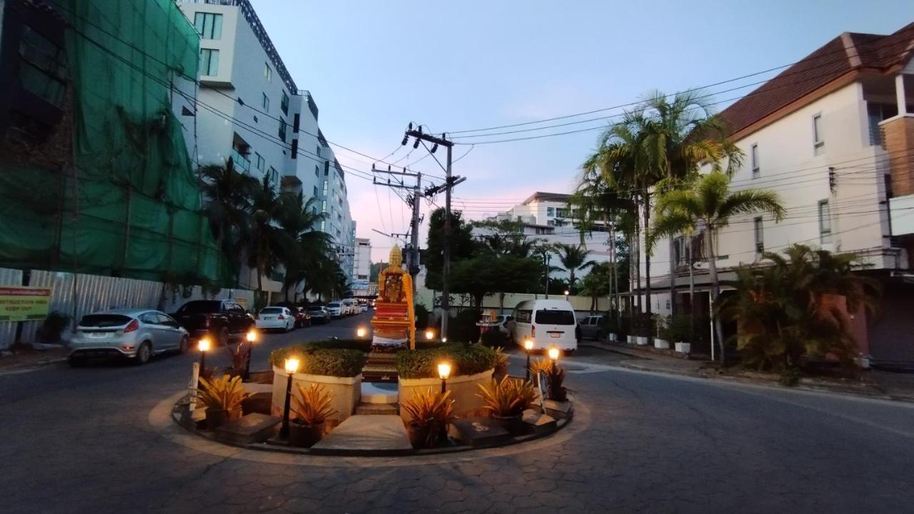 Sea Boss Homestay Kata Beach  Esterno foto